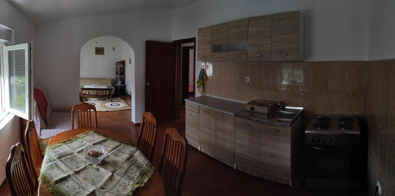 Boki Family Home De Lux บาร์ ภายนอก รูปภาพ