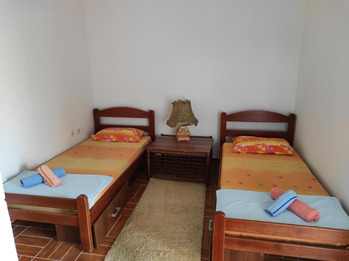 Boki Family Home De Lux บาร์ ภายนอก รูปภาพ